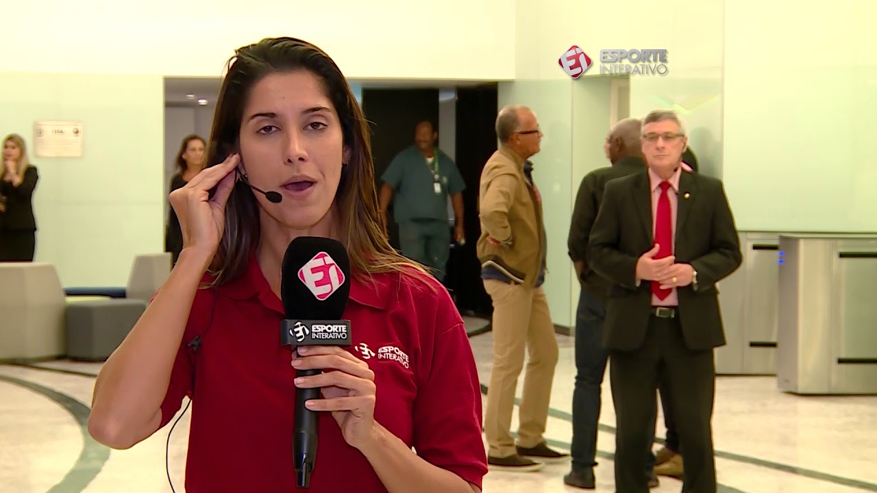 Conheça o equipamento de comunicação utilizado pelos árbitros no futebol brasileiro