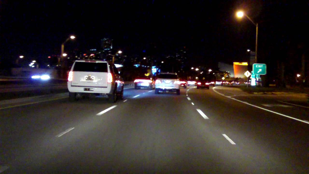 MacArthur Causeway (Interstate 395/FL 836/FL A1A) westbound (Night)