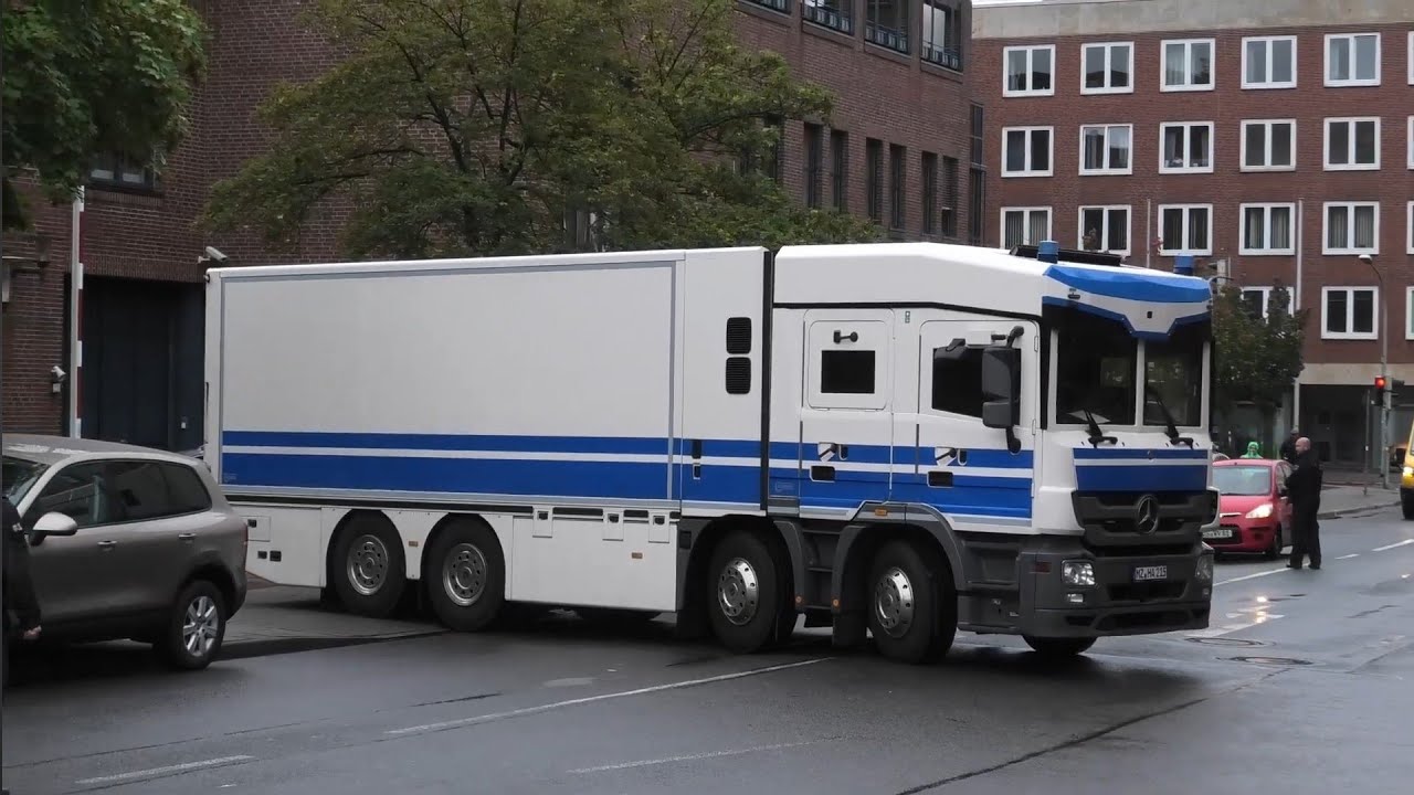 [Gepanzerte Audi's] Werttransporter der Bundesbank + Gepanzerte Polizei Schutzfahrzeuge