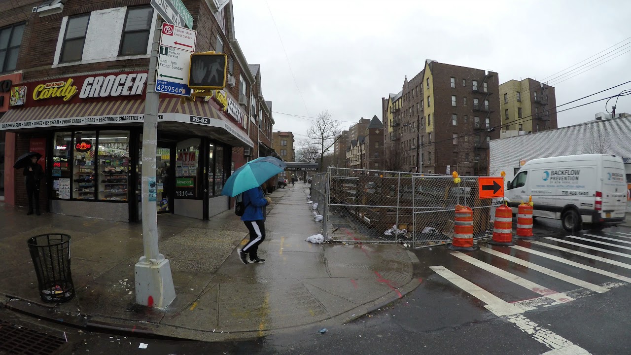 ⁴ᴷ An umbrella flipping walk to work in NYC during 2018 Nor'easter Bombogenesis Storm Riley