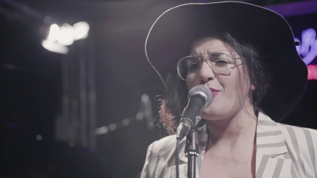 Ciccio Leo feat. Roberta Sava - Let me live my life