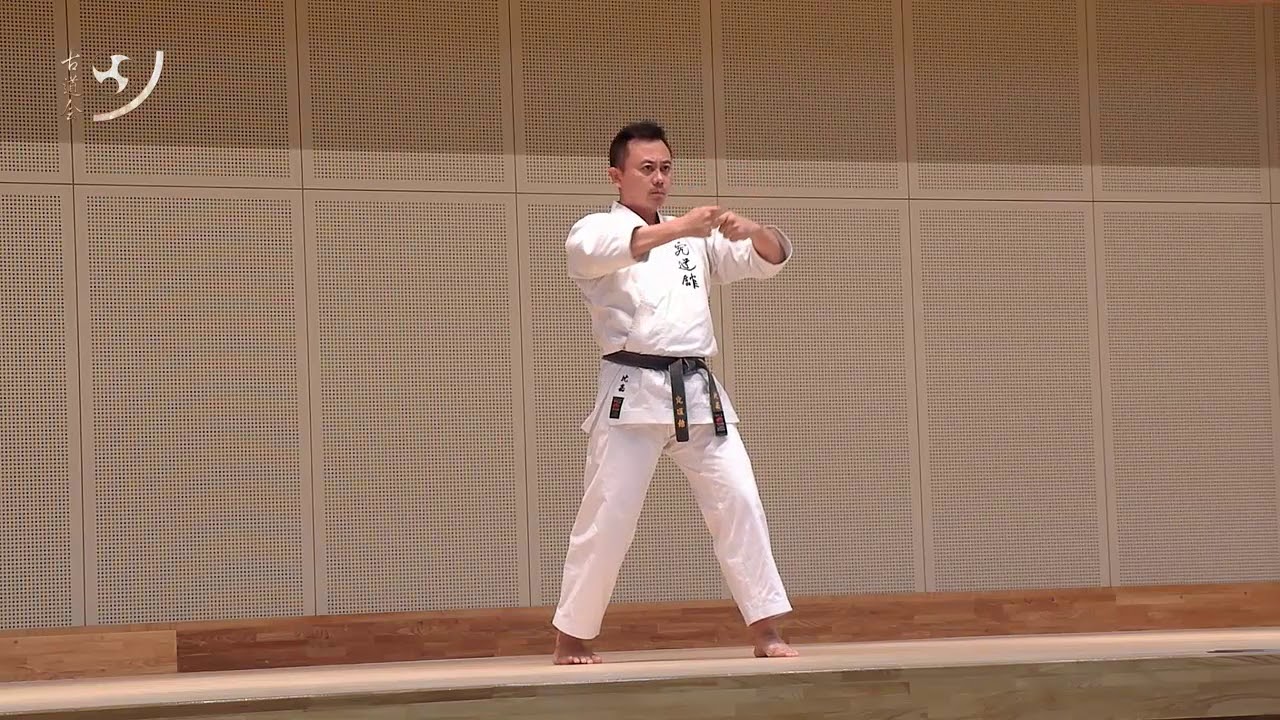 Seisan (Matsumura) kata   (Shorin ryu) Higa Kōyū sensei  セーサン 「松村」型   (小林流) 比嘉康雄 先生