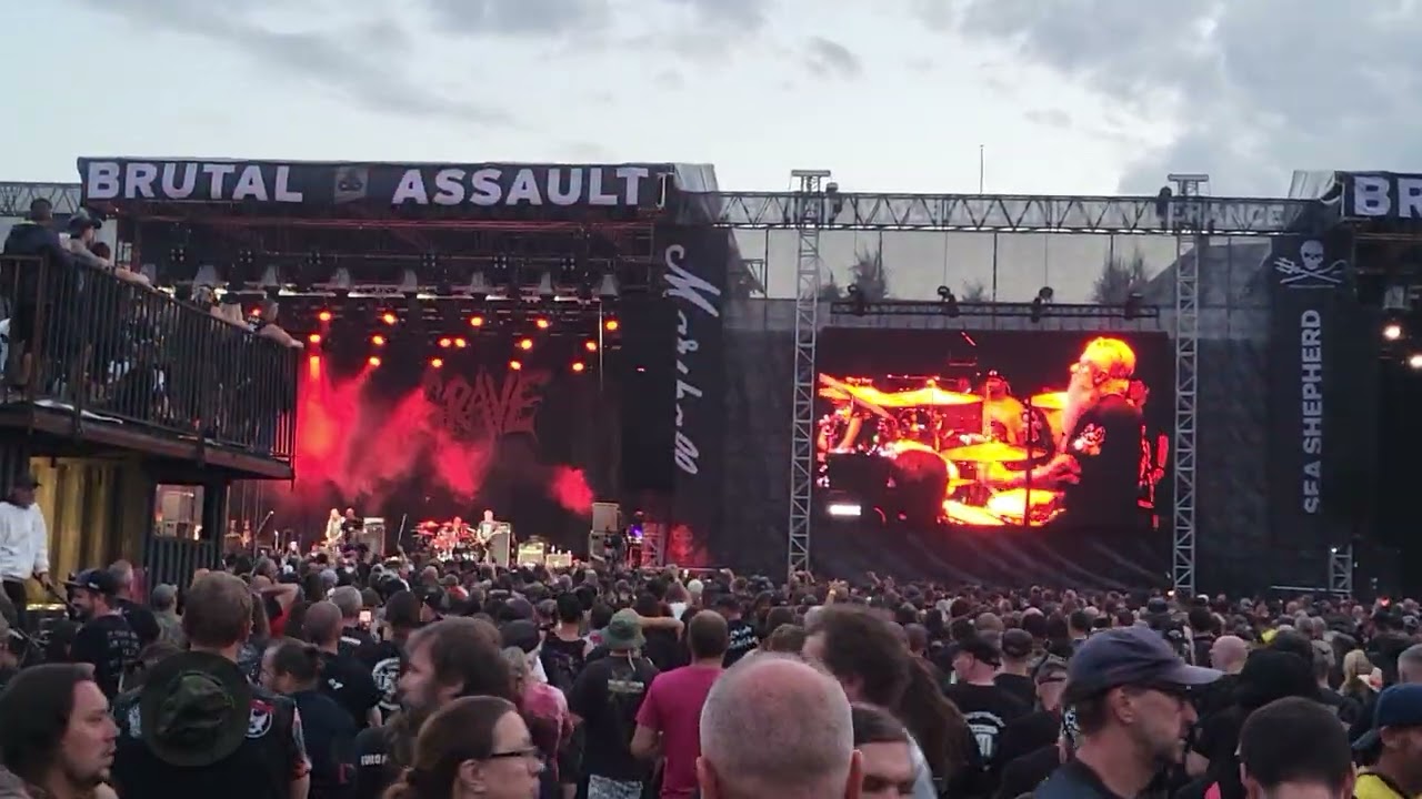 GRAVE - And Here I Die (live at Brutal Assault 2025 - Jaroměř, Fortress Josefov)