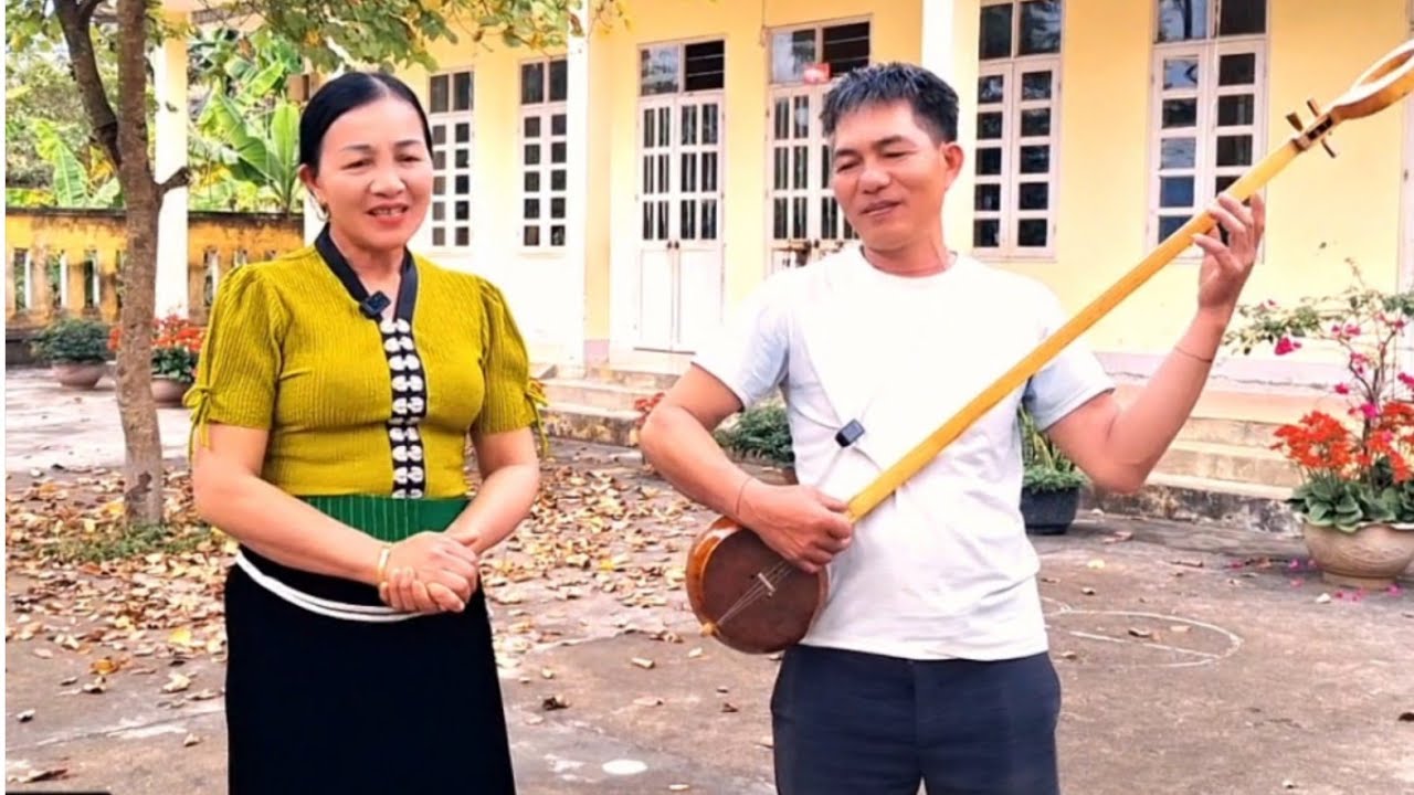 Lần đầu tiên anh khụt hát giao duyên với chị tịnh than rất hay 