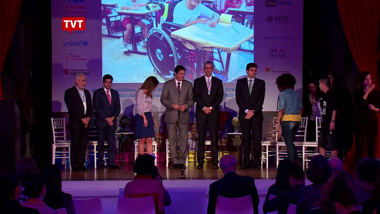 Educação pode diminuir abismo entre ricos e pobres, dizem especialistas