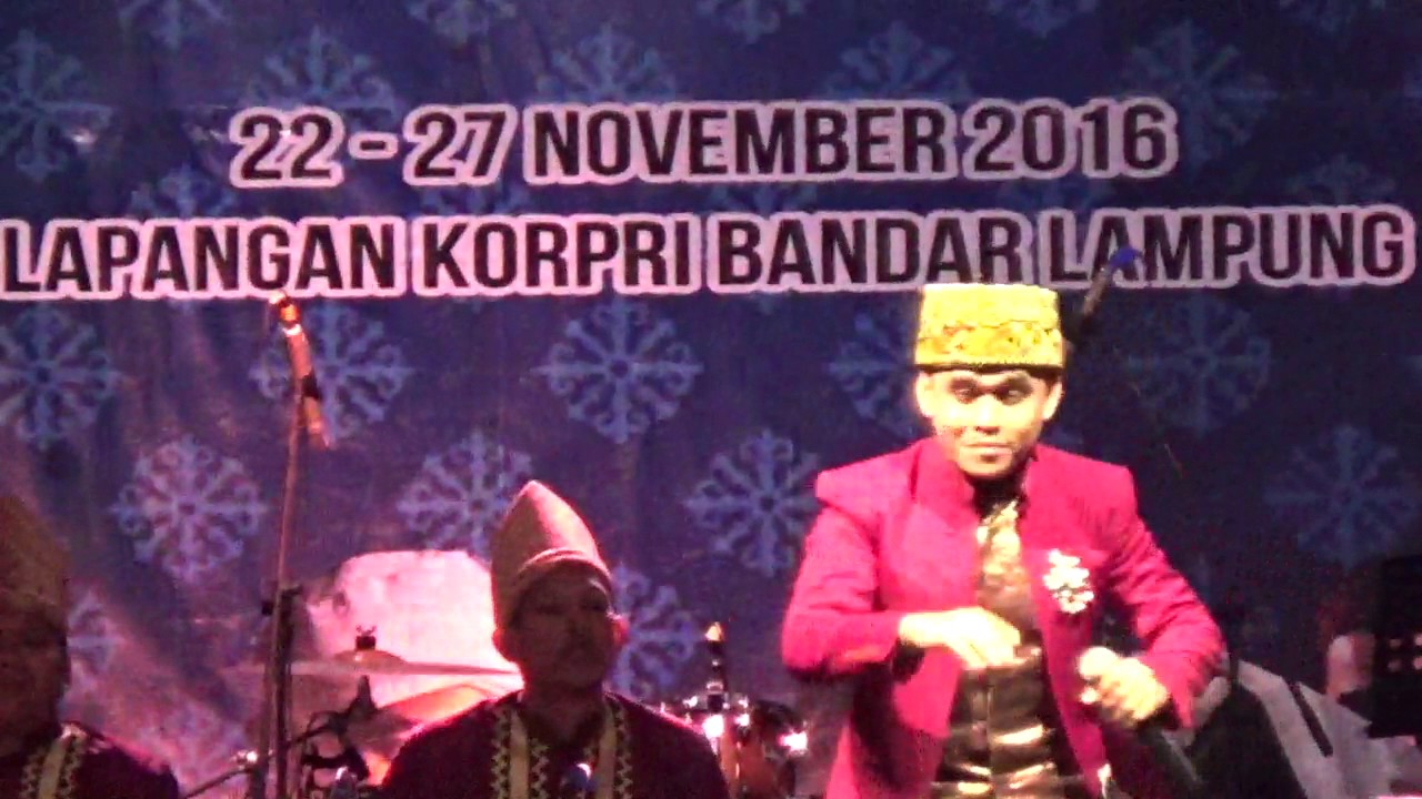 Finalis Dewasa Putra 135 dari NTB pada Festival Bintang Vokalis Seni Qasidah Nasional 2016 di Lampun