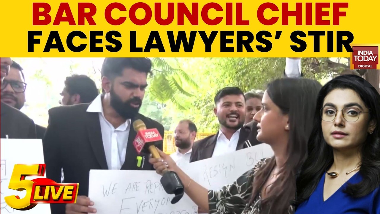 Lawyers Protest In Delhi Against BCI Chief Manan Kumar Mishra, Demand Resignation And Legal Reforms