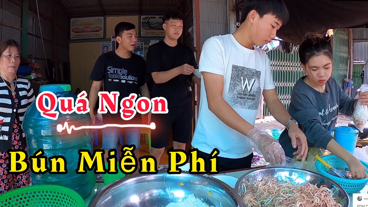 Nấu Nồi Bún Cá Lóc Siêu To Khổng Lồ Đãi Cả Xóm Thân Yêu