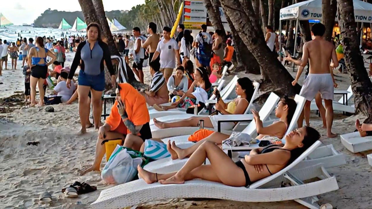 Look! This is BORACAY White Beach on June 2 2025 4:30pm Walk Daming Tao