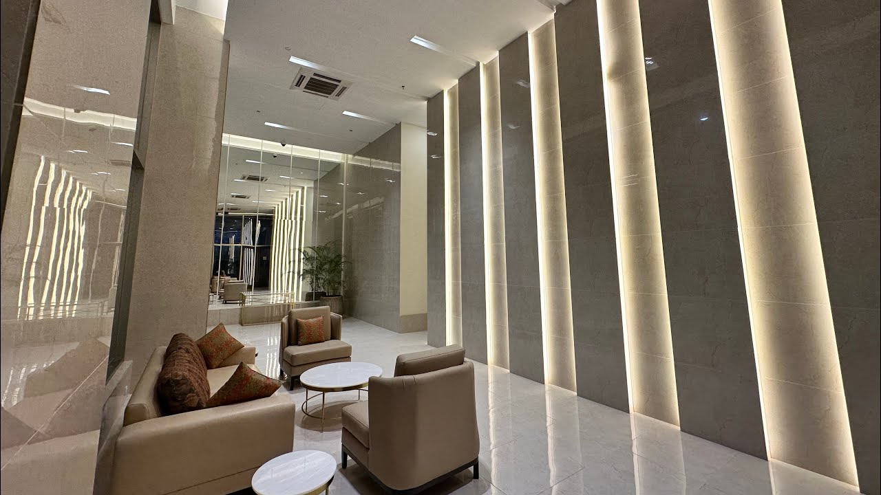 4Bed dd Apartment at LuckyOne Mall and Apartment