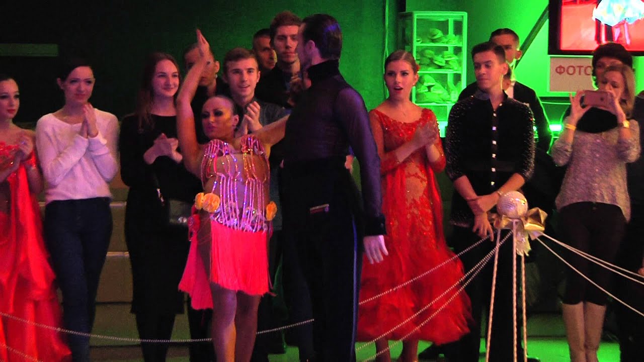 Dmytro Vlokh & Ekaterina Krisanova - Samba show