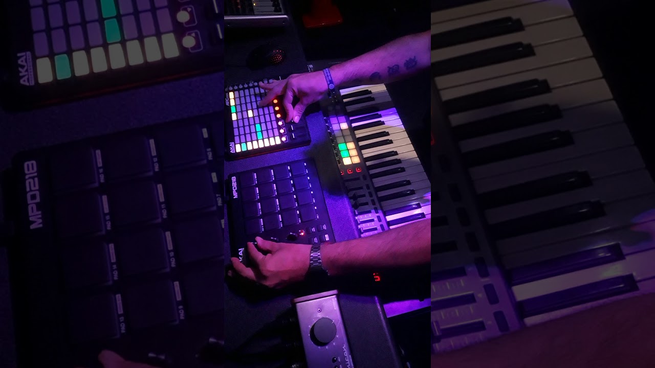 -- Live Mix --  Skisso presents :    