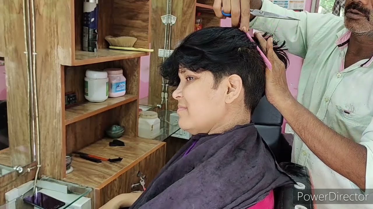 women haircut|||Roli mom on duty@upendroli