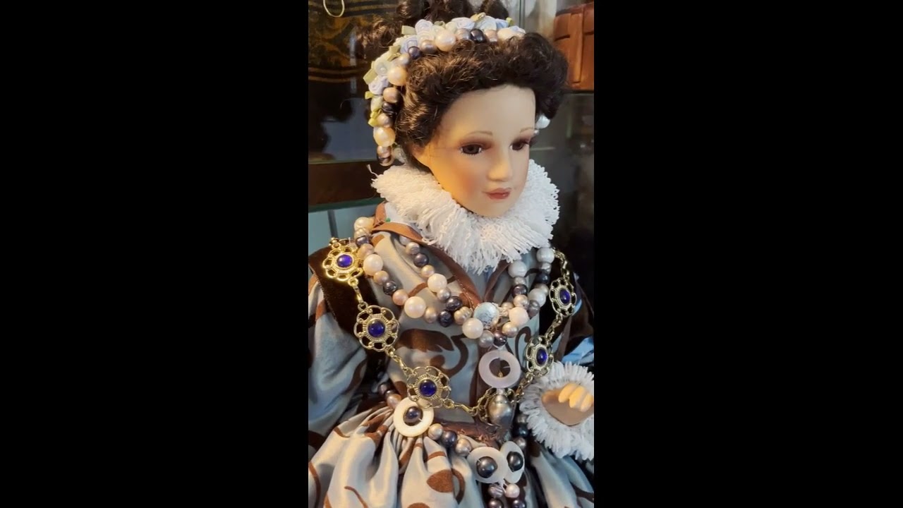 Maria Louisa- Spanish Fashion Doll