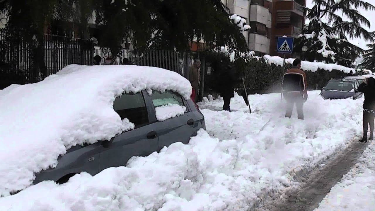 04-02-2012 Neve a Frosinone in Corso Lazio 1/2