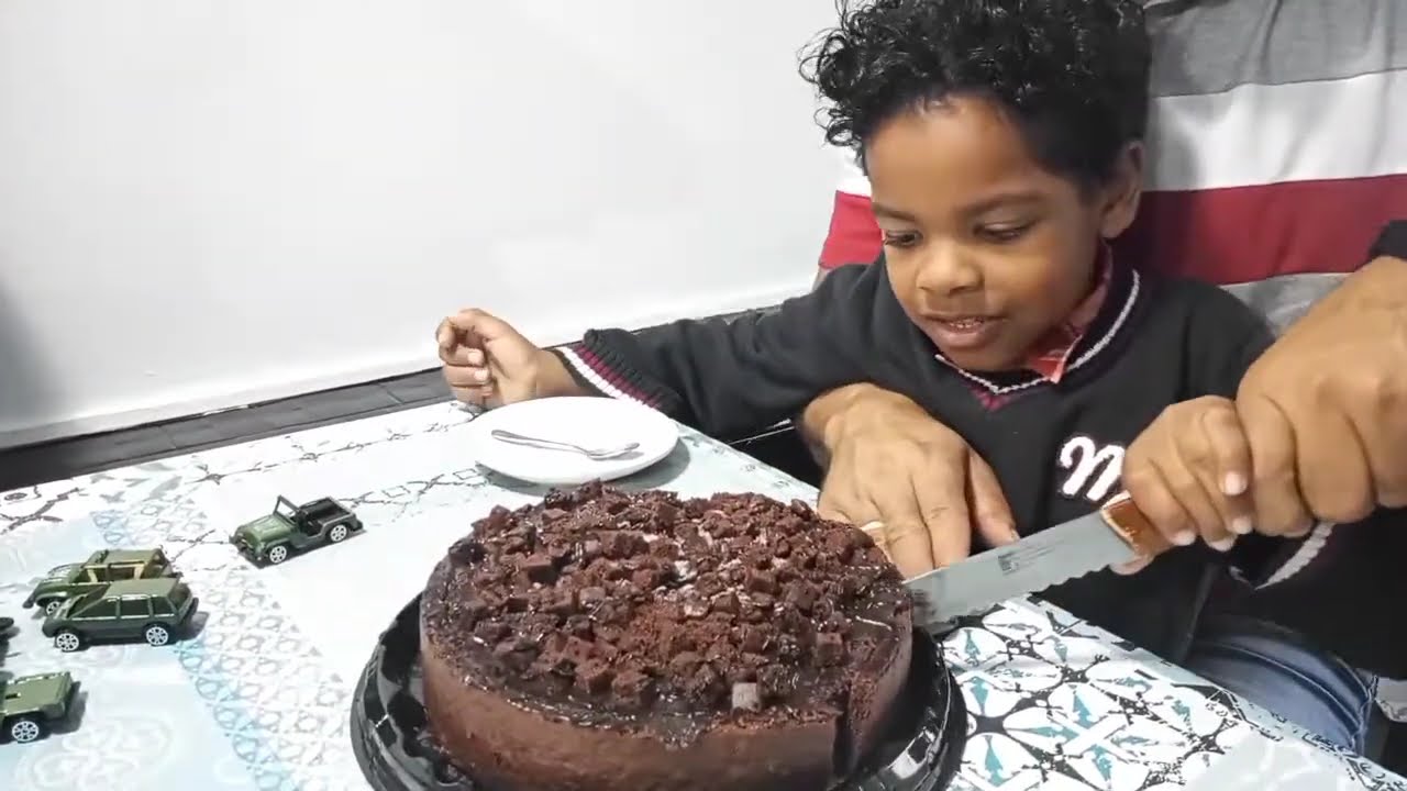 VLOGS FAMILIAR CUMPLEAÑOS VAMOS A LA BOLERA