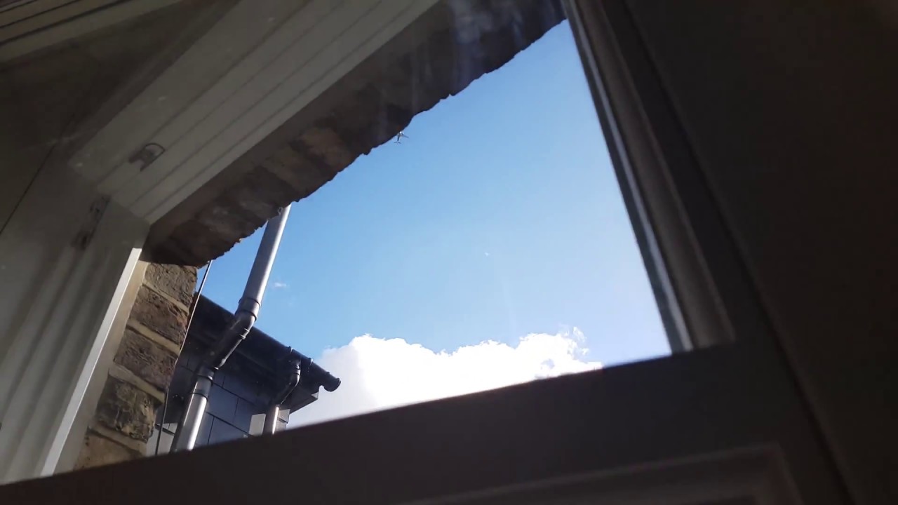 Soundproof windows 50dB - Air noise pollution London