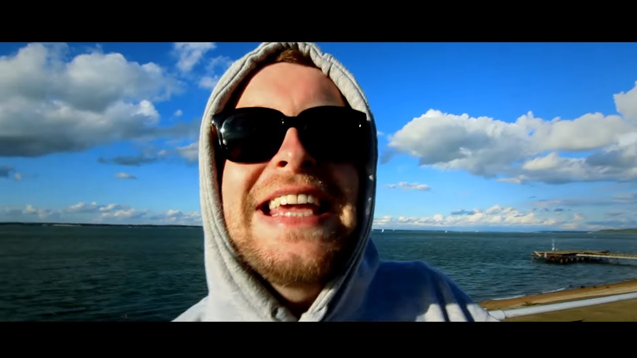 The Mouse Outfit feat. Dr Syntax - Over The Rocks (HD)