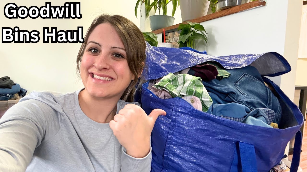 Flipping clothing to make a profit | Goodwill bins haul | Full time reseller | Work from home