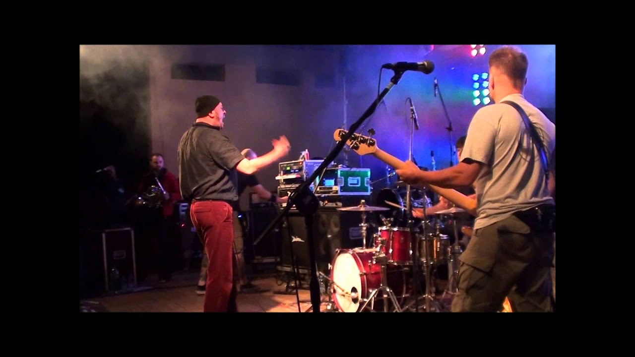 ARMIA  - live 2013 ( saluto & aguirre) RnB festival
