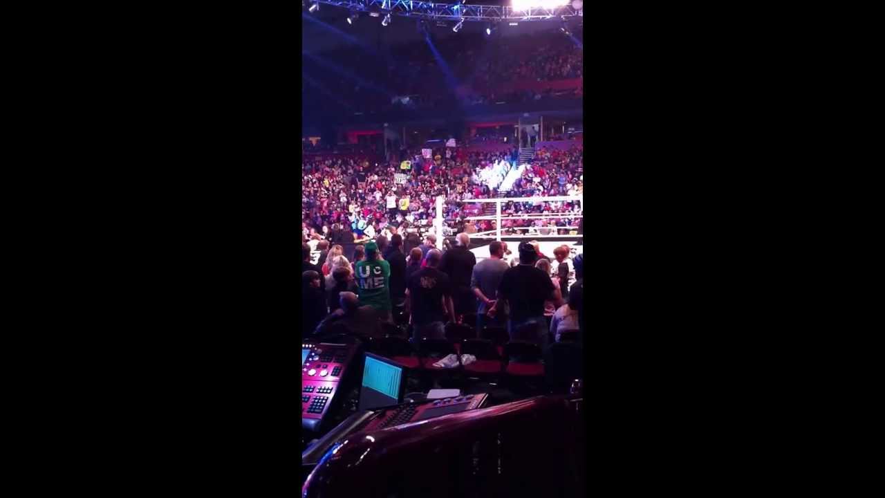 11/4/2013 WWE Raw (Greenville, SC) - WWE Intercontinental Champion Curtis Axel Entrance