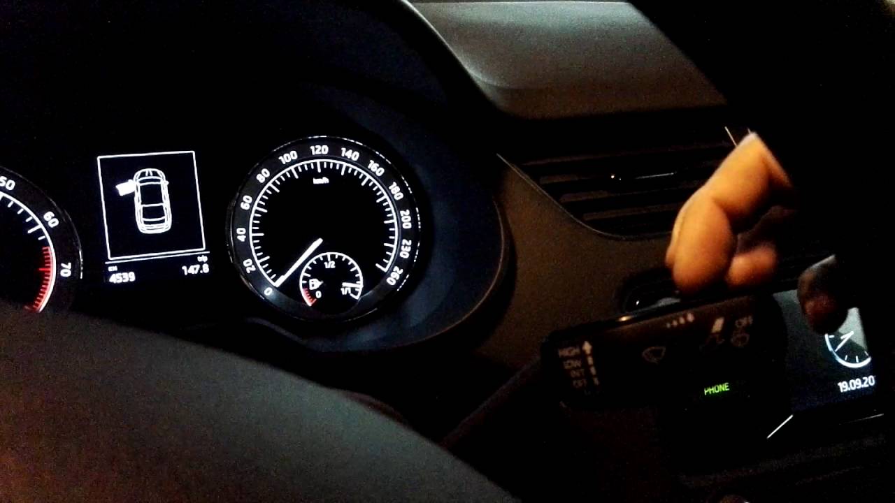 Octavia 1.6mpi, 2016y: работа автодождя: фича или бага?