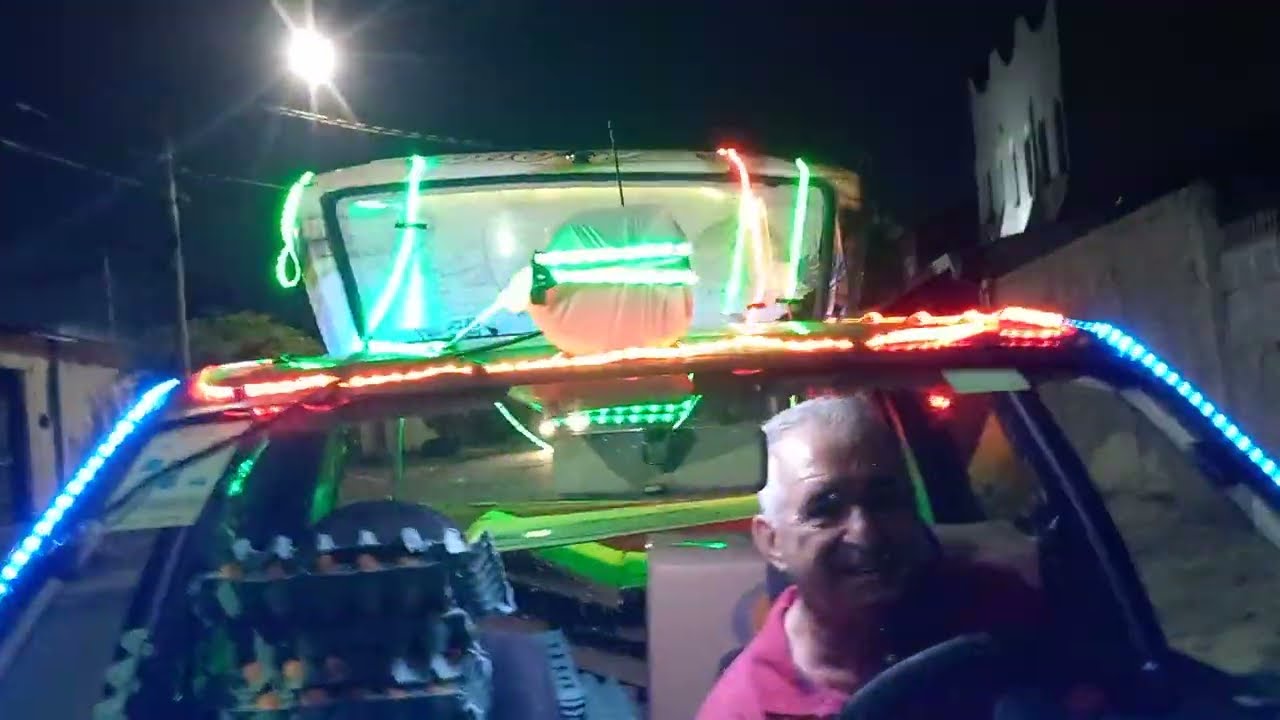 carro do Zé do Ovo da galinha pintadinha decorado para o Natal com música parte 2