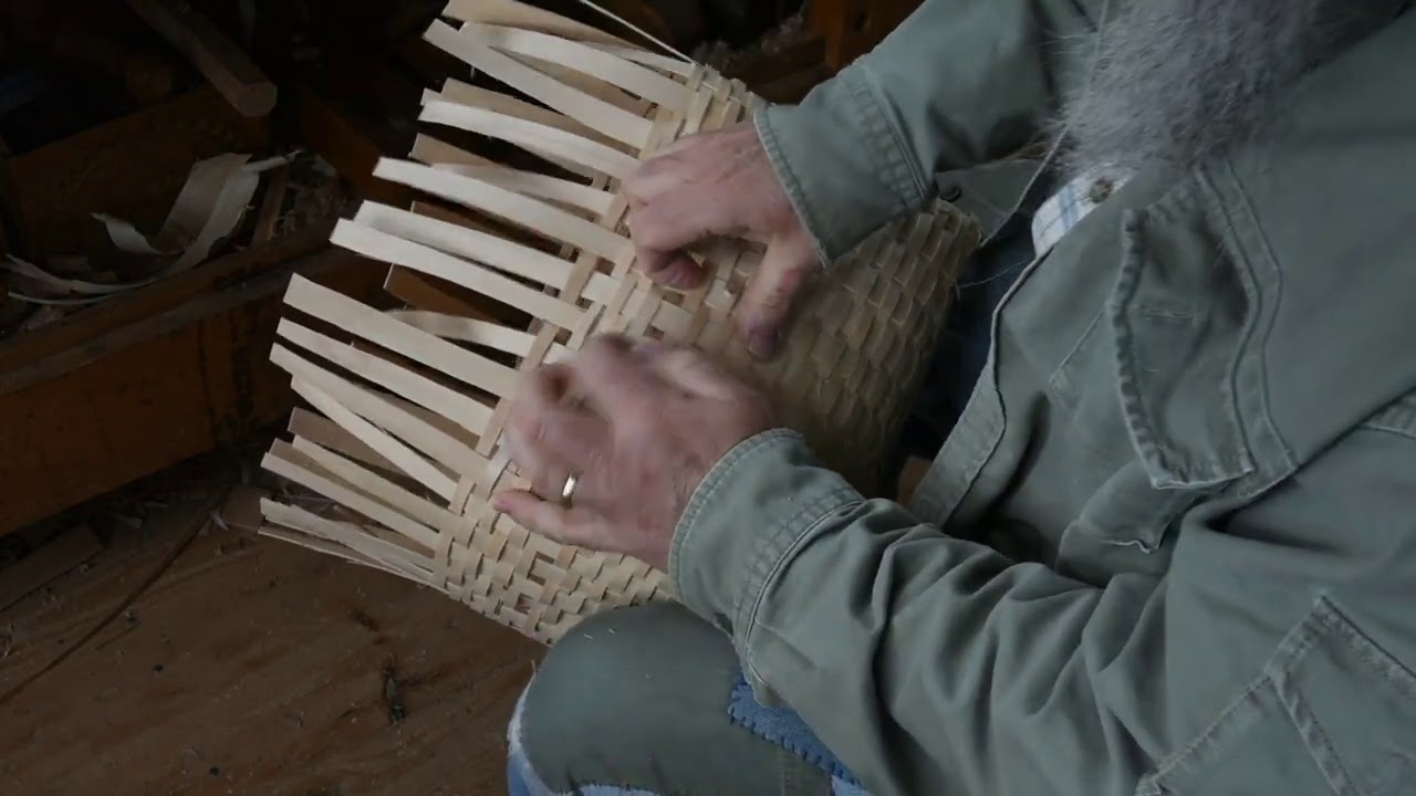 finish weaving the basket