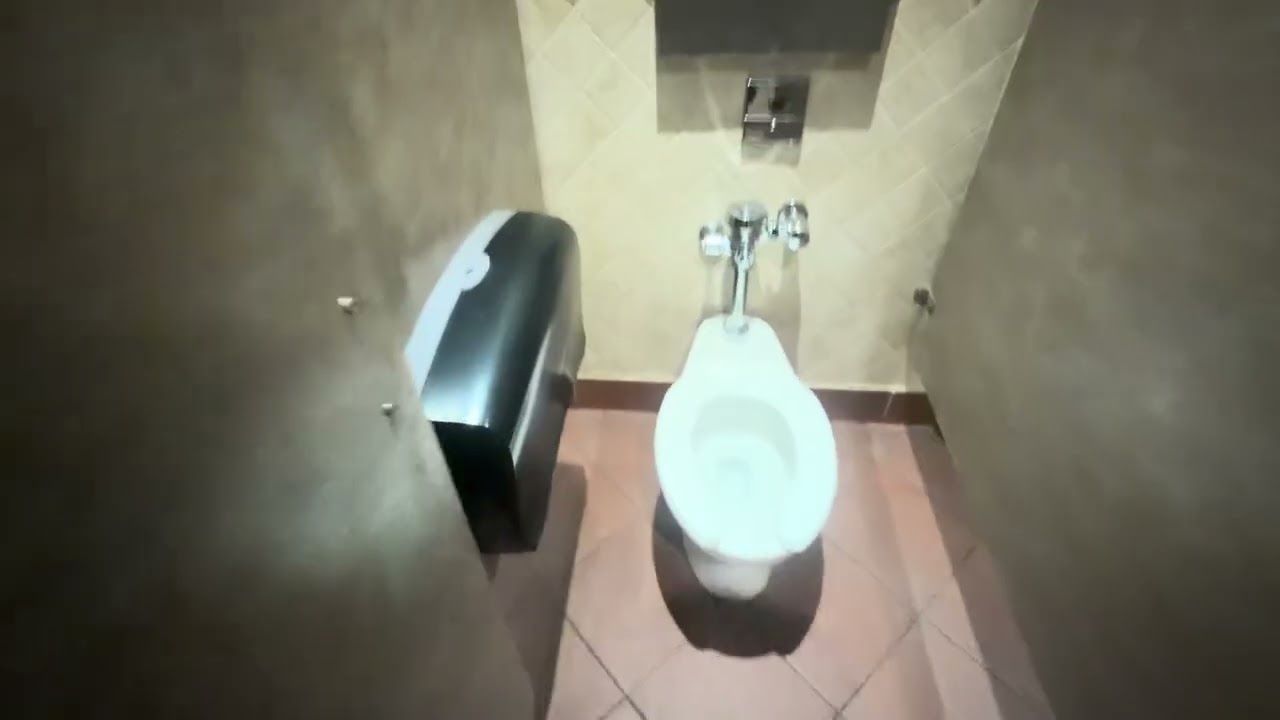 Men’s Restroom Shoot | Olive Garden | Bergen Town Center | Paramus, NJ