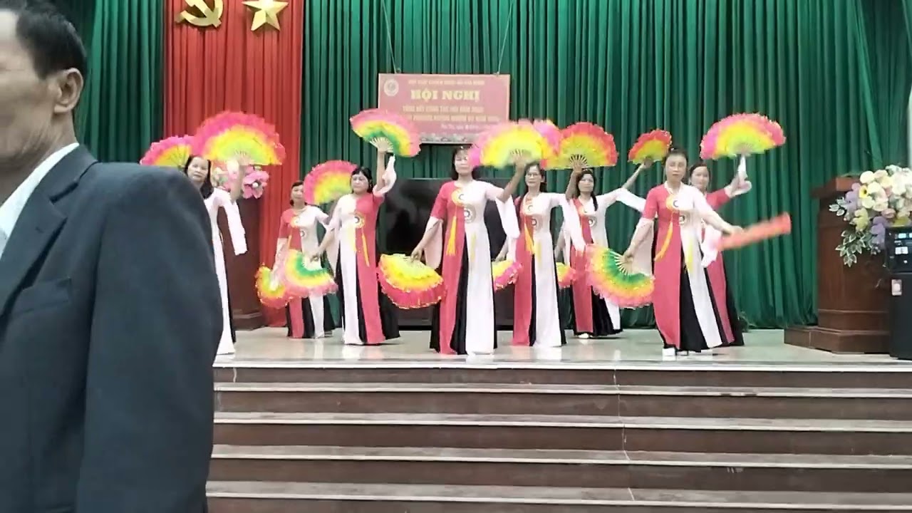 Mời trầu thôn Phú Thọ 