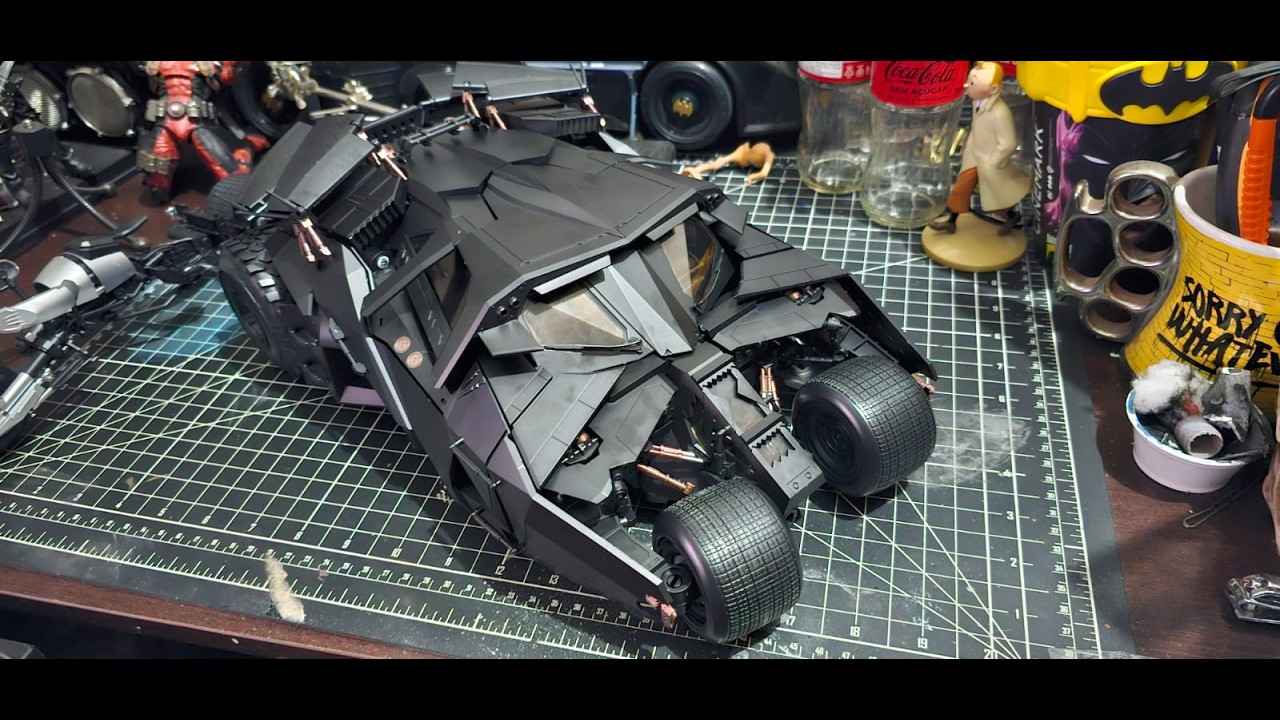 Montando o Batmóvel Tumbler 1/12 (Modoking) no Carnaval! + Batpod | 9 horas de model kit