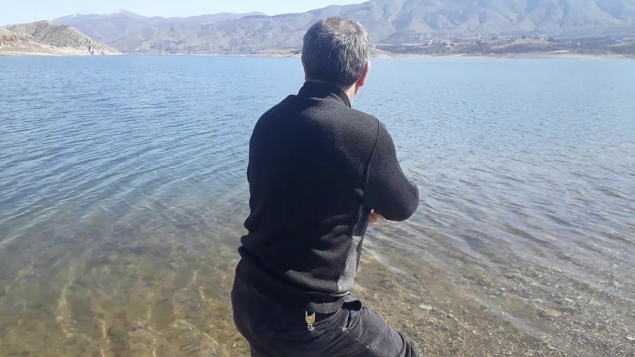 Kamp ve balık...Sazan avı..kasnaklı   oltayla müthiş sazan avladık