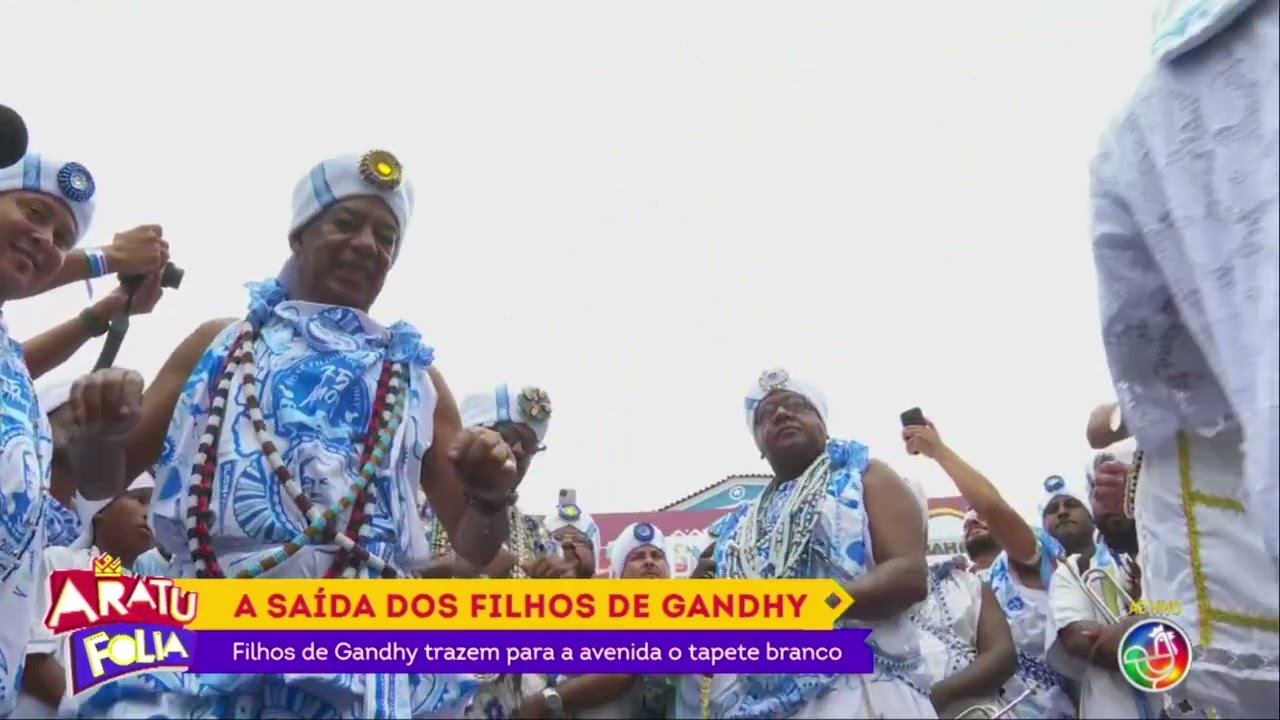 Saída dos Filhos de Gandhy no Carnaval é repleta de axé e ancestralidade