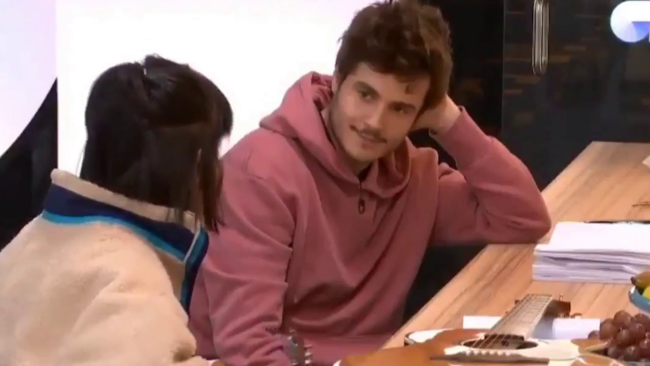 Miki y Natalia - Can I be him?