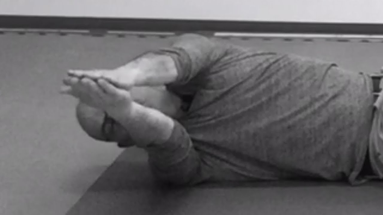 Coordinating the flexors and the extensors - a quintessential Feldenkrais lesson