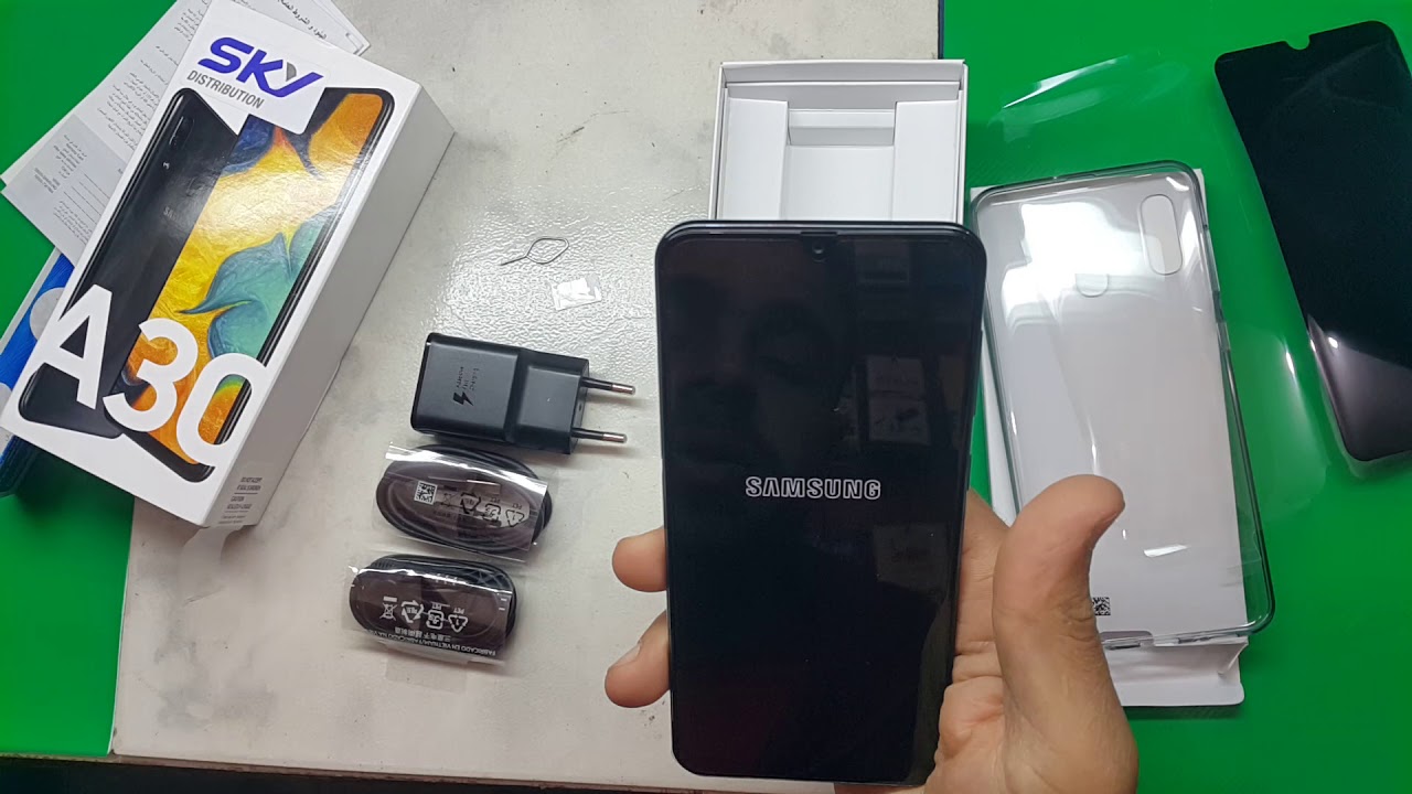 فتح علبه samsung A30 ومعرفه محتويات علبه سامسونج  a30 الجبار