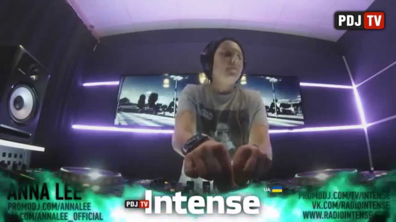 Anna Lee - Live @ Radio Intense 01.10.2014