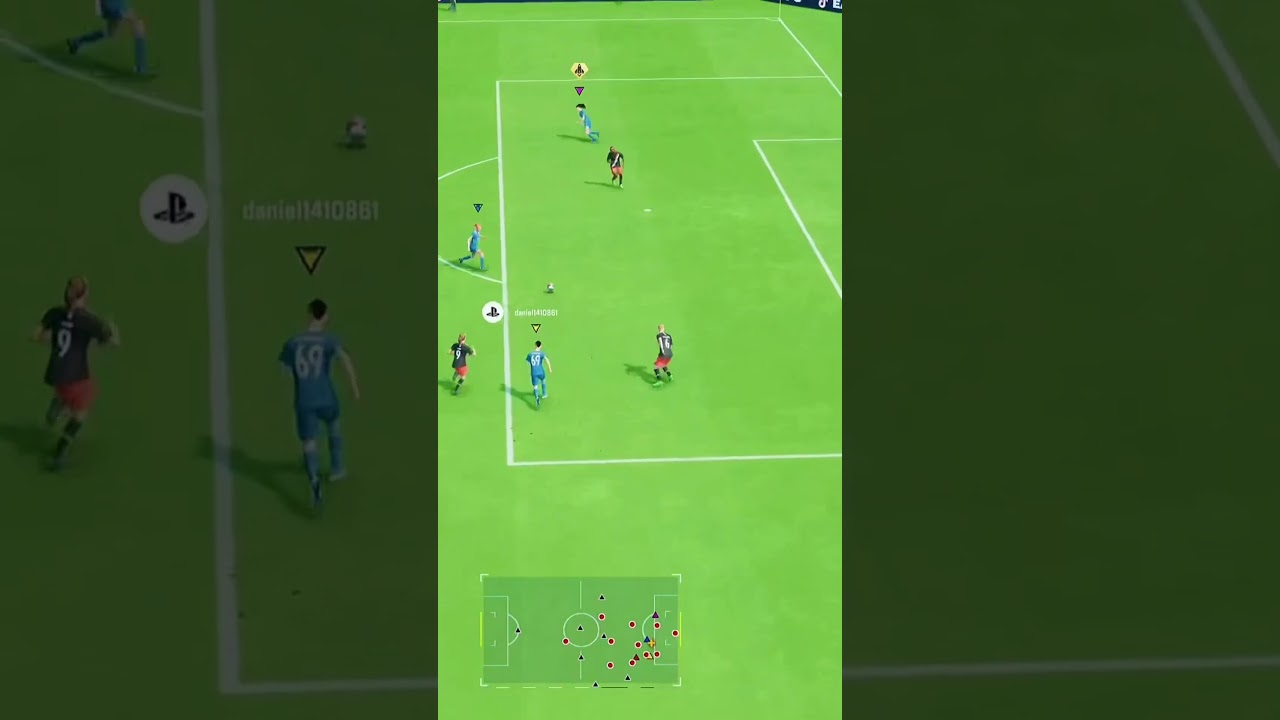 When the team know how to pass 😍 #eafc #fifa #football