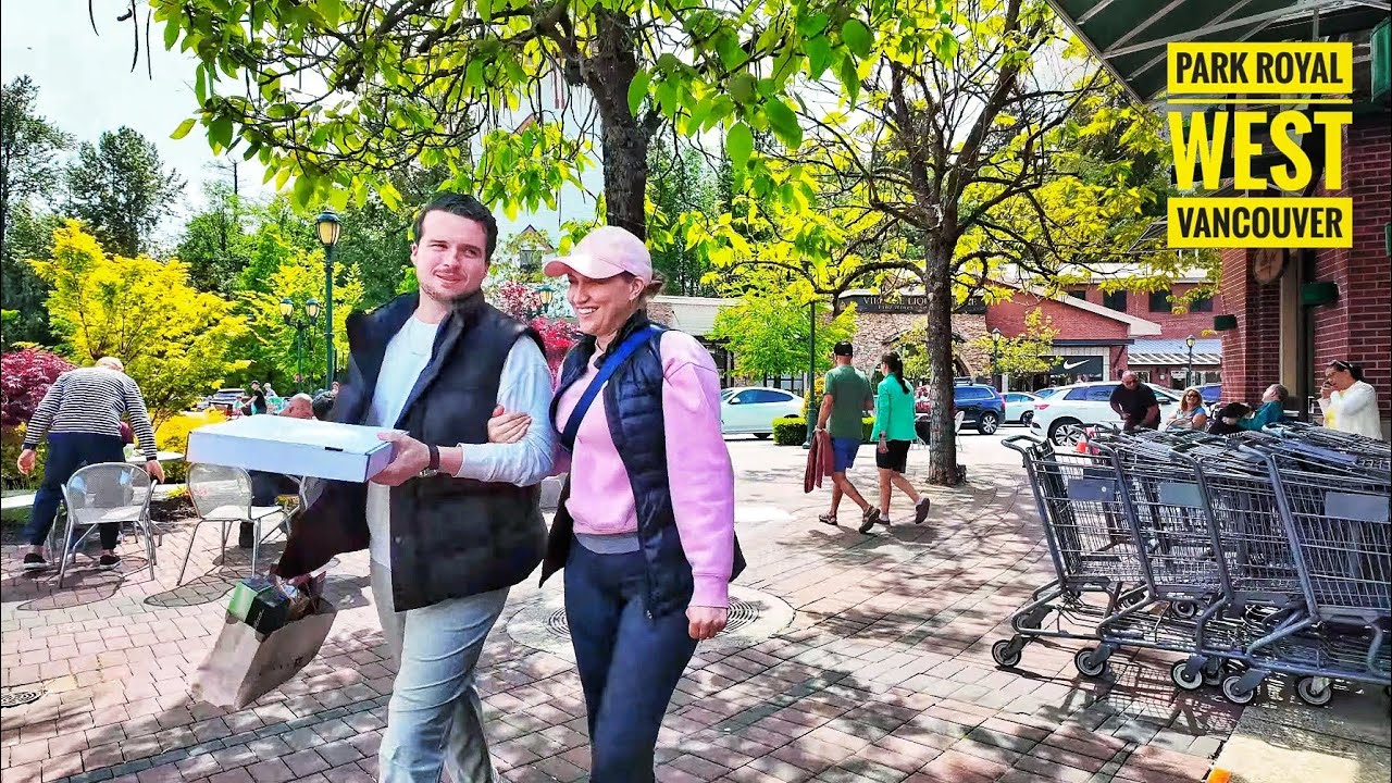 West Vancouver Walk 🇨🇦 - Park Royal Shopping Centre