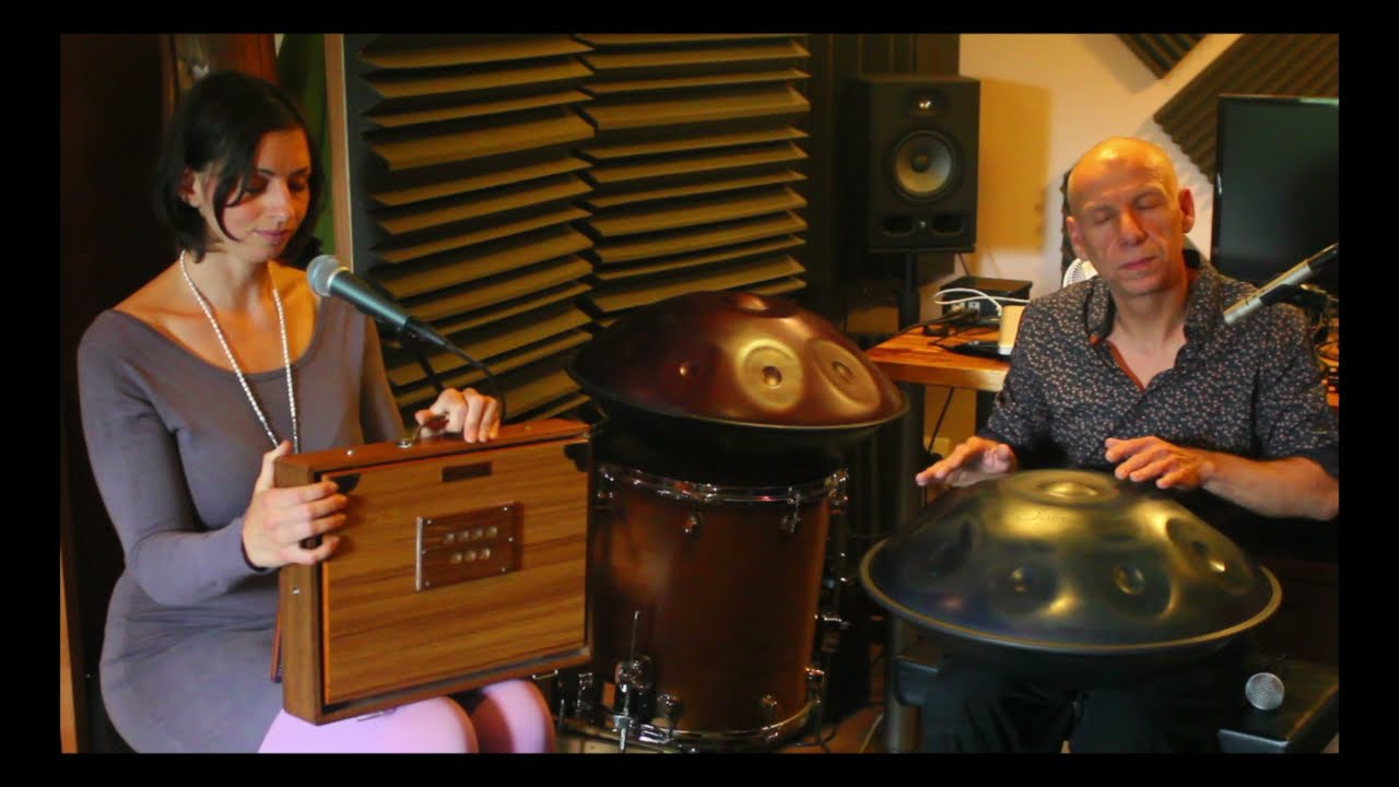 Ekohé, titre d' AnanKhé ( Cyrille Lecoq et Marie Clavel )