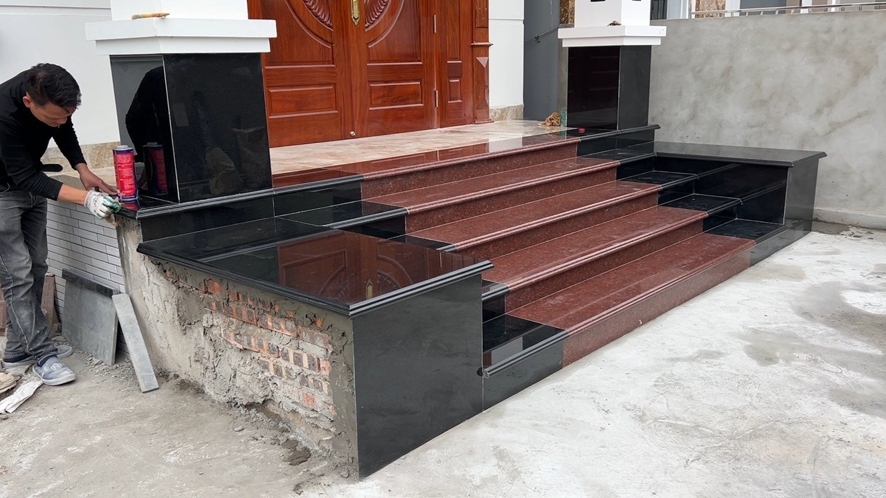 Construction Of Modern Granite Steps | Create An Impressive Entrance With Professional Techniques