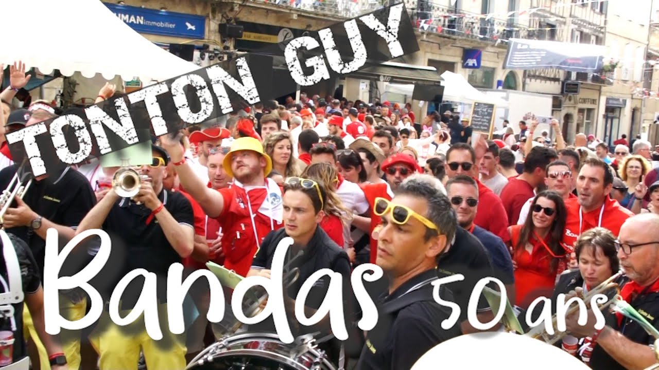 LE DERNIER JOUR DU DISCO par la banda Les VENTRES JAUNES ambiance Lion d'Or Dimanche CONDOM 2023
