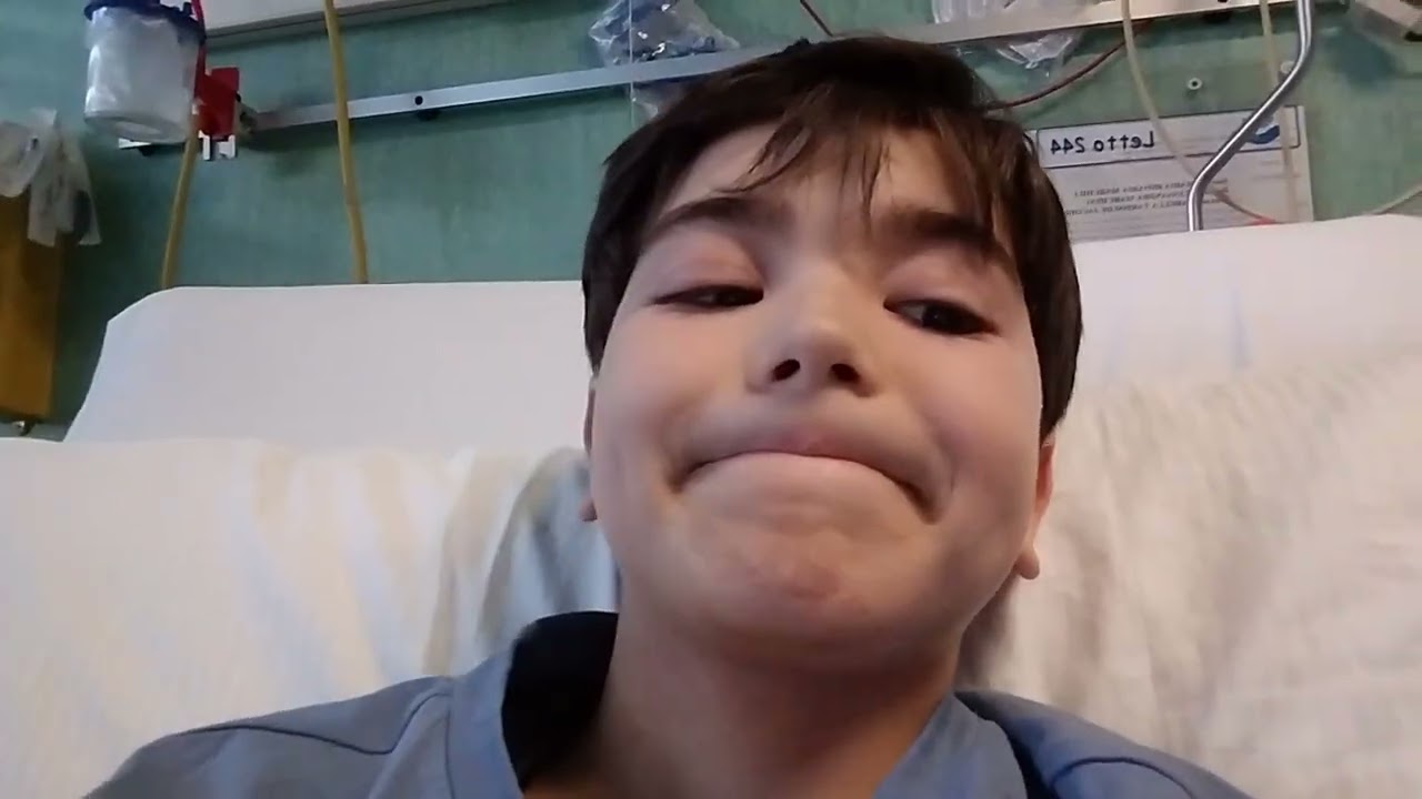 RAGAZZI E RAGAZZE! Oggi dicono che mi dimetteranno. Però per i risultati del prelievo ci vogliono 2h