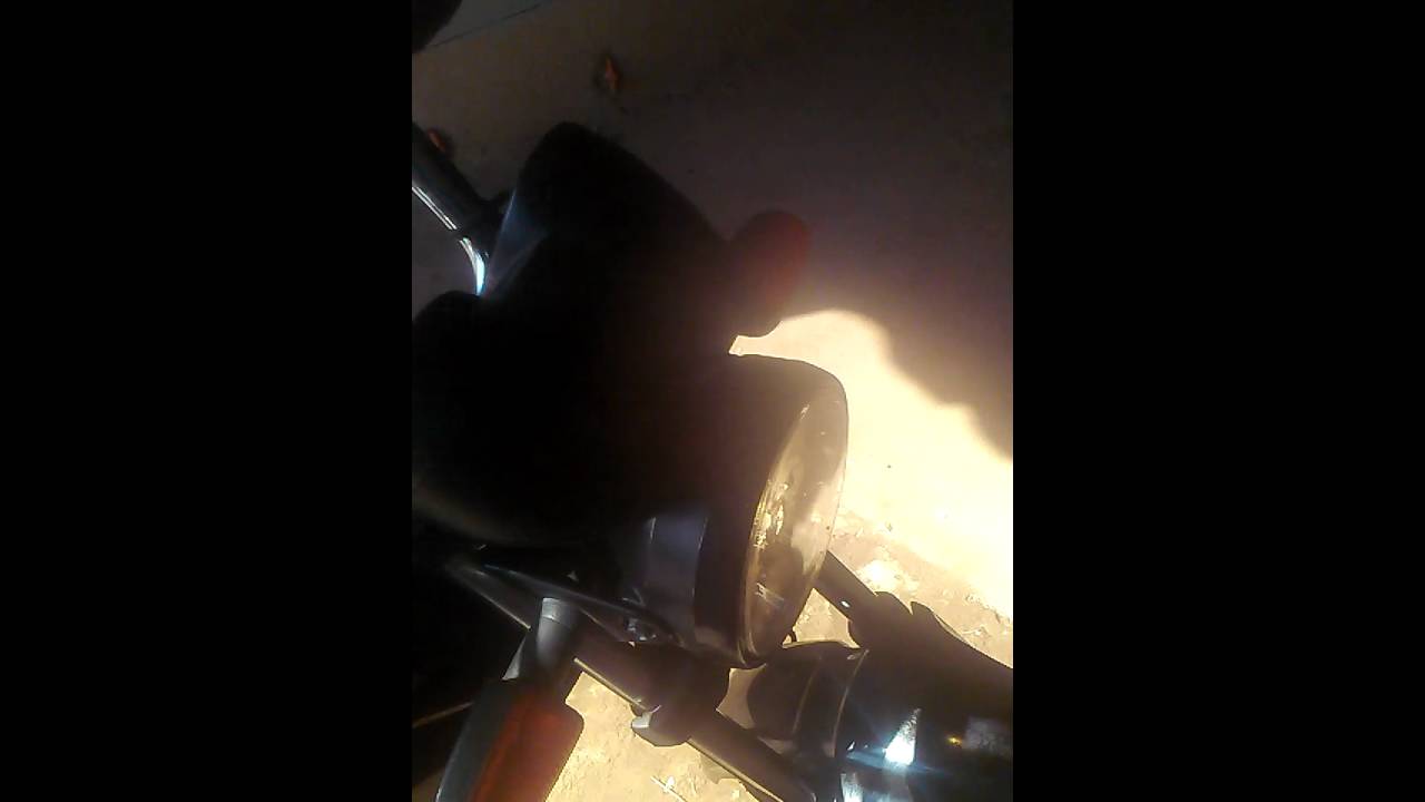Moto acelerando sozinha.