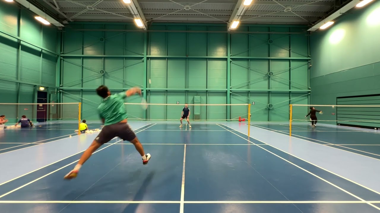 Badminton Series: MS Cledwyn vs Scott