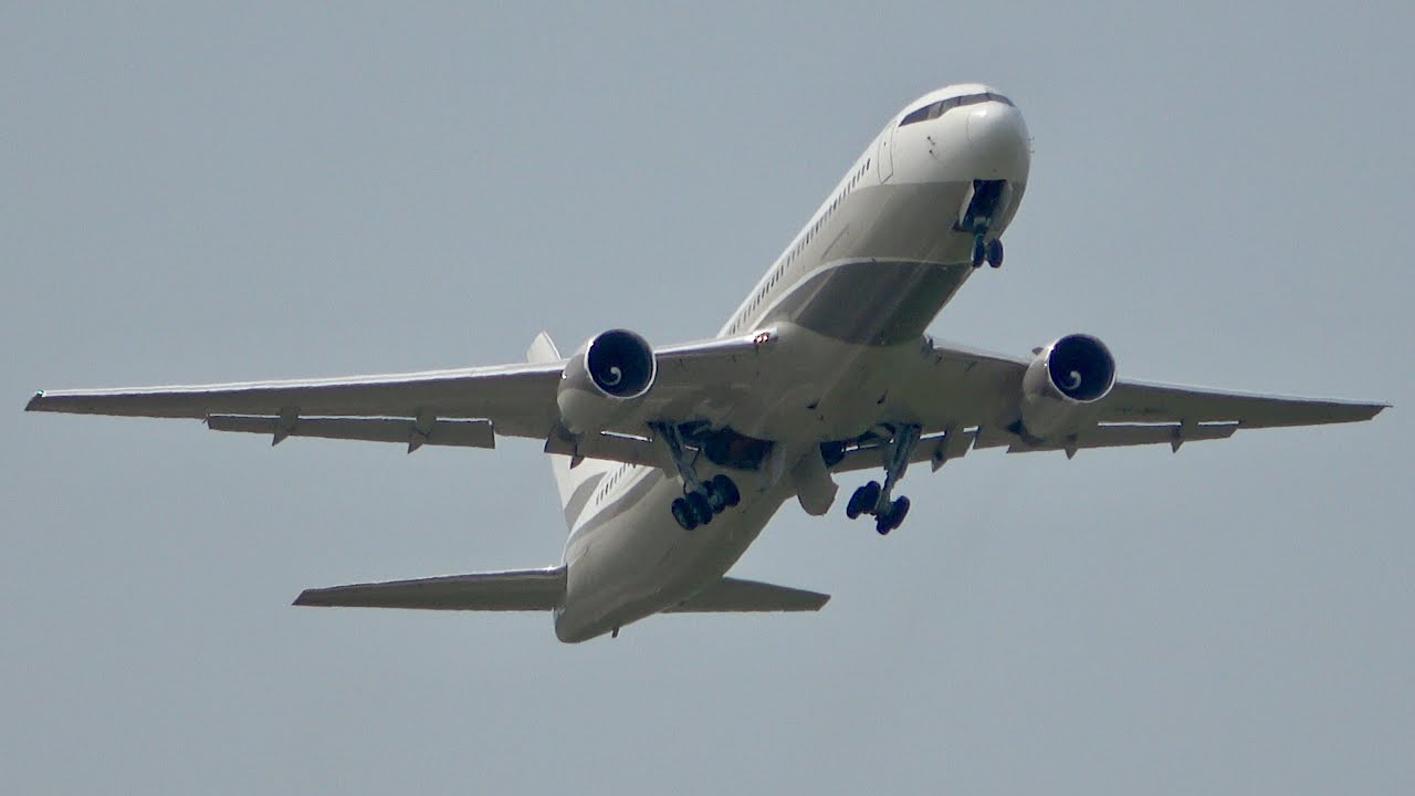 [4K] Roman Abramovich's B-767 * P4-MES * Take Off @ FKB