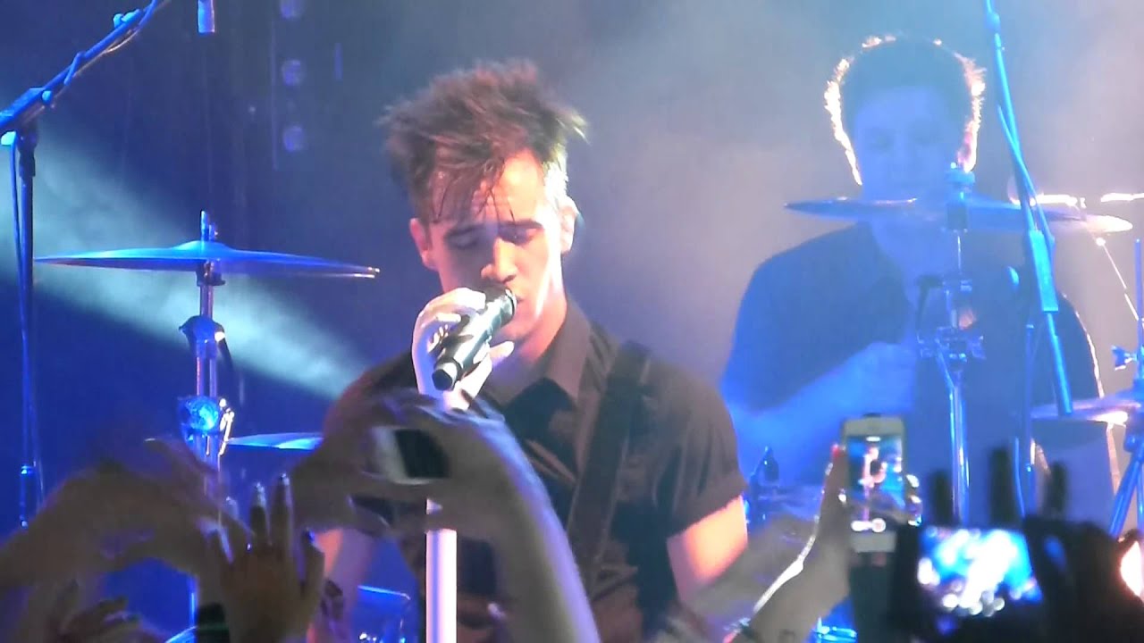 Panic! At The Disco - This Is Gospel (Live in Paris)