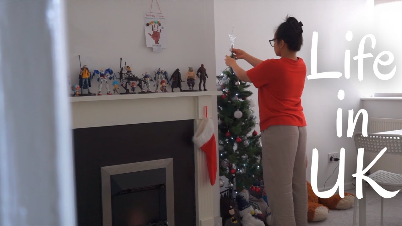 daily life in UK | putting up the Christmas tree, day in my life vlog