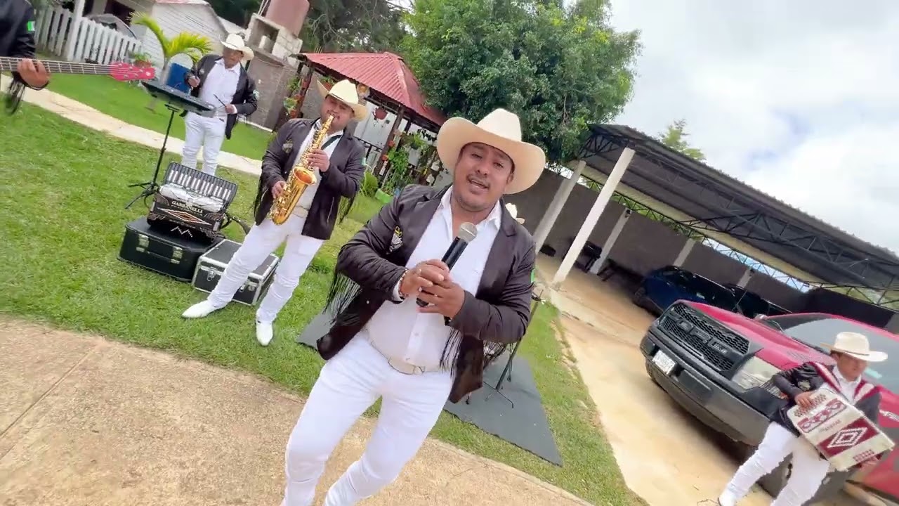 La Burra orejona El baile de la iguana Video clip Oficial 4K. Invasión Norteña