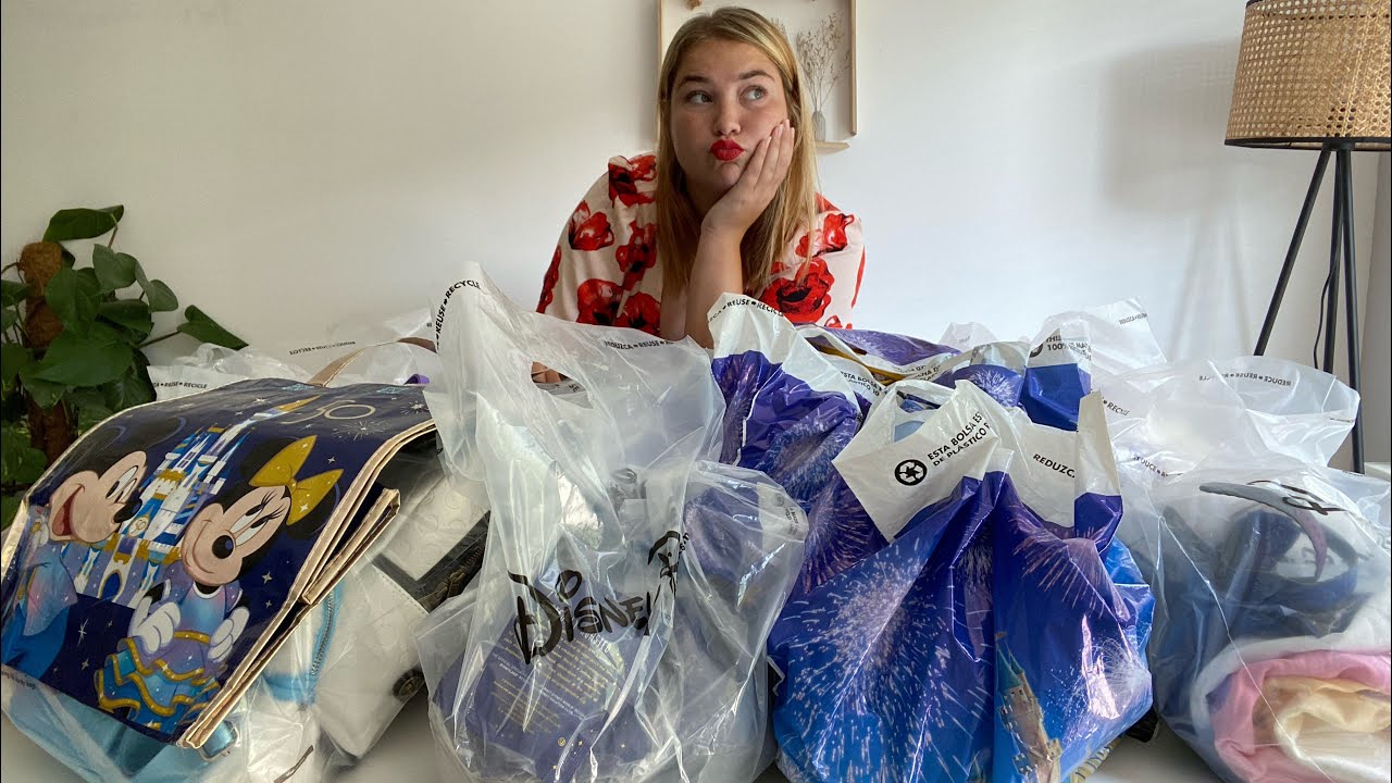 HUGE DISNEYWORLD HAUL 🛍 Loungefly’s, Spirit Jersey’s, Minnie Ears! My First video